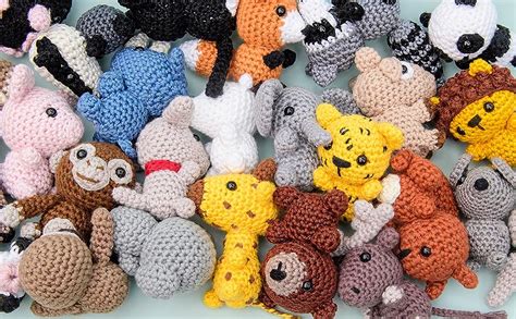 Mini Amigurumi Animals: 26 tiny creatures to crochet: Abbondio, Sarah: 9781782219163: Amazon.com ...