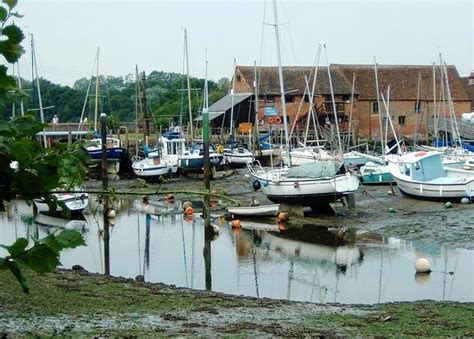 Eling Tide Mill © Gillian Thomas cc-by-sa/2.0 :: Geograph Britain and Ireland