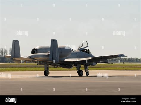 Heavily armored air force jet fighter rear view Stock Photo - Alamy