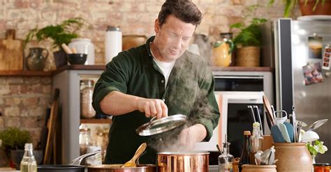 8 TV shows you can cook a long with | Freeview