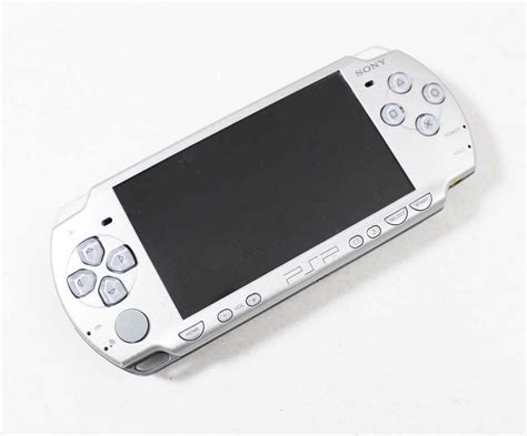 Sony PSP-2000 Silver System - Discounted