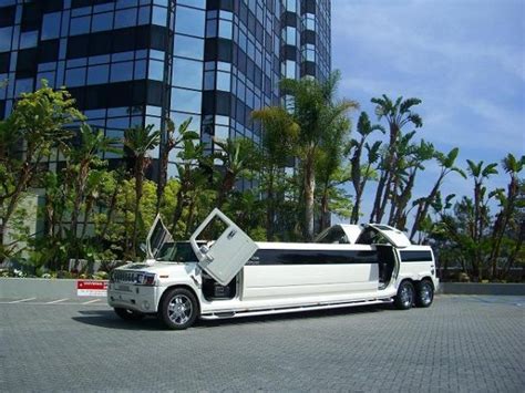 Los Angeles Limo Service Home of The Rolls Royce Limo