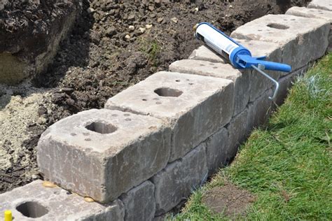 How to Properly Install Keystone Stonegate Retaining Wall Systems.