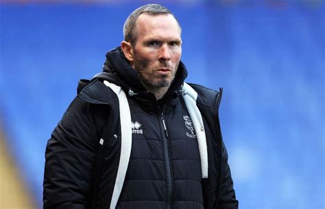 West Brom manager news: 45-year-old now frontrunner for role as contact ...