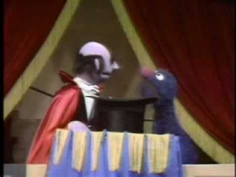 Classic Sesame Street - Mumford and Grover - Rabbit Trick - YouTube | Easy magic tricks, Card ...