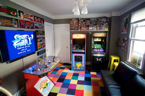 Guy Turns NYC Apartment Into Arcade, Loses Fiancée Photos | Image #11 - ABC News