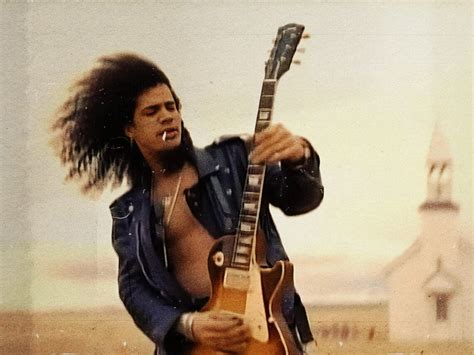 Slash picks his three favourite guitar solos