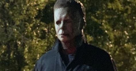 Michael Myers Is Ready to Hunt in New Halloween Kills Behind the Scenes ...