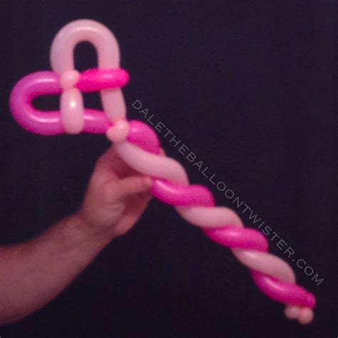 Heart scepter using 2 balloons. | Balloon animals, Twisting balloons, Valentines balloons