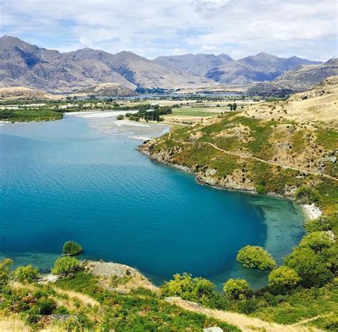 Lake Wanaka: A Summer Paradise