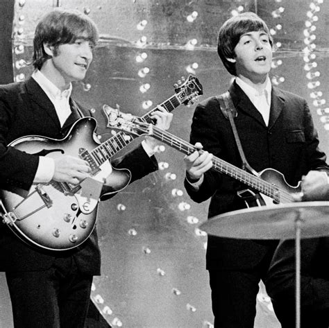 Paul McCartney Said The Beatles' 'Penny Lane' Was Inspired by Waiting for a Bus in the Rain