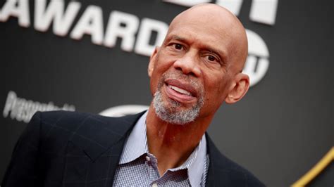 La NBA crée le "Prix Kareem Abdul-Jabbar" de la lutte pour la justice ...