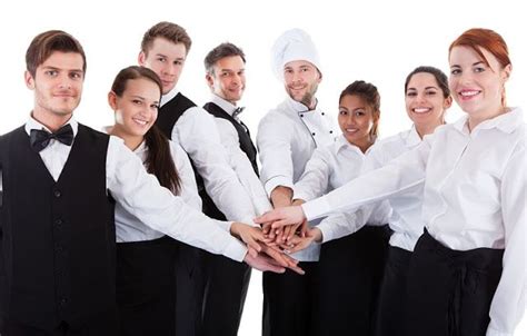 Why Hotel Management Industry Opt For Rigorous Staff Training | Nhà hàng, Canada, Khách sạn