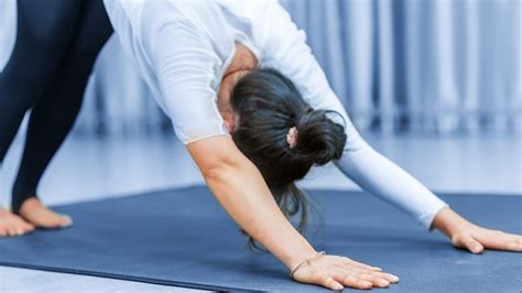 7 Yoga Tips for Beginners (Getting Started)