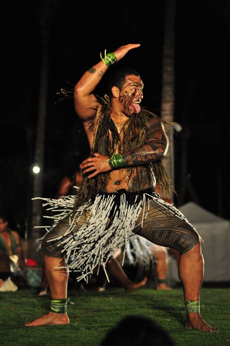 Hula Male Dancer by BANGAPhotos on 500px #Samoantattoos | Maori people ...