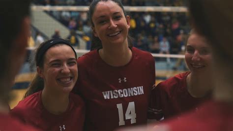 🎥Wisconsin Volleyball Highlights🎥 - YouTube