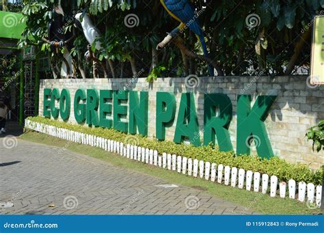 Eco green park editorial stock photo. Image of landscape - 115912843