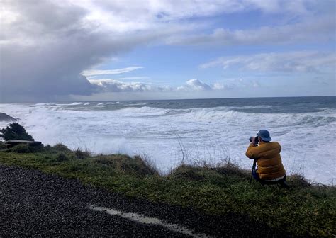 Photos of 'king tides' globally show risks of climate change