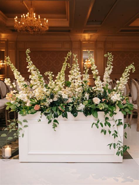 Romantic Four Seasons Chicago Wedding - With Luxury Floral & Decor by ...