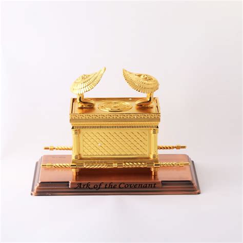 Ark of the Covenant Replica, Gold-Plated (medium) | Jerusalem Artists