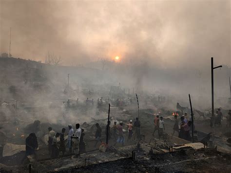 Fire at Rohingya refugee camp in Bangladesh leaves thousands homeless : NPR