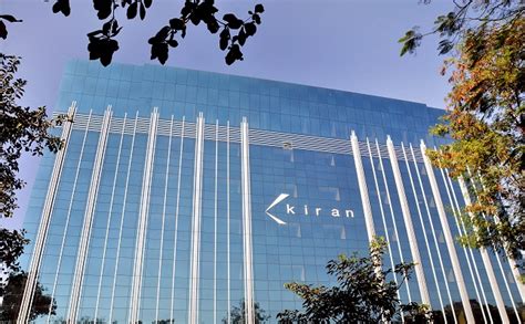 Kiran Inaugurates 200,000 Sq. Ft. Surat Office