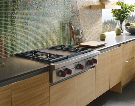 36" Sealed Burner Rangetop - 4 Burners and Infrared Griddle | SRT364G | Wolf Appliances