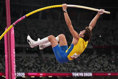 Olympic Men’s Pole Vault — Mondo Scares His World Record - Track ...