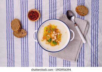 71 Topinambur Soup Images, Stock Photos & Vectors | Shutterstock