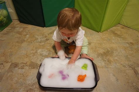 Developmental Activities For 7 Month Old Babies: Sudsy Fun! - CHOICE ...