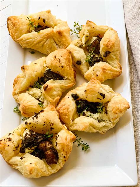 Beef Wellington Appetizers Recipe - Delicious Table