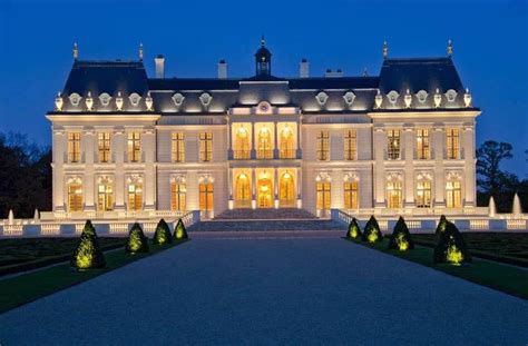 La mega mansión "Chateau Louis XIV" en París se acaba de vender por $301 millones ...