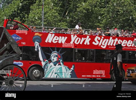 Gray Line New York Sightseeing Bus Tour on a street in Manhattan, NYC, USA Stock Photo - Alamy