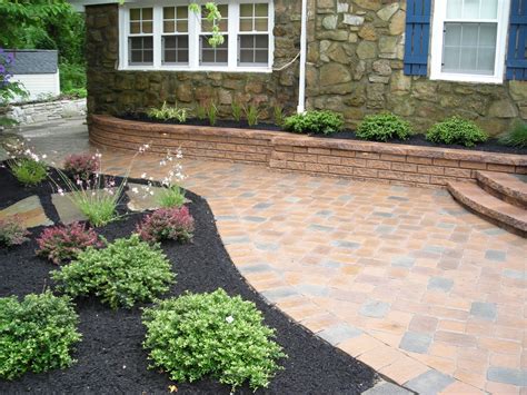 15 Small Backyard Pavers Ideas 2023 - DHOMISH