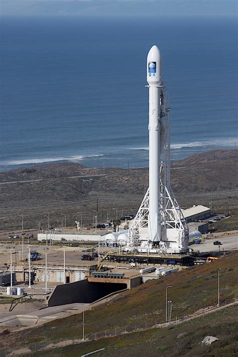 Photos: Falcon 9 poised on hillside launch pad in California – Spaceflight Now