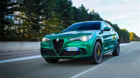 Alfa Romeo Stelvio Quadrifoglio 2020, la renovación del SUV Premium