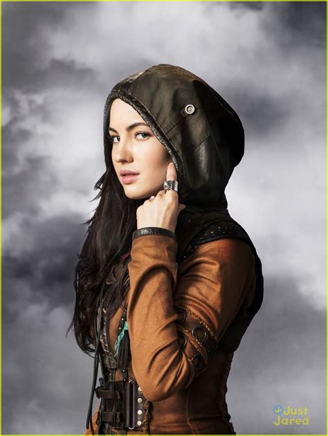 The Shannara Chronicles' Ivana Baquero Talks About The New Season | Photo 1085525 - Photo ...