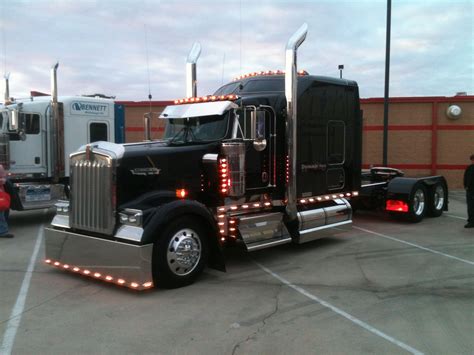 Black Kenworth W900 | Big rig trucks, Trucks, Kenworth