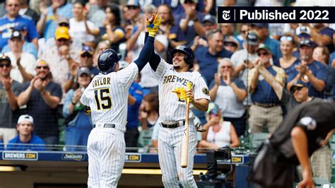 Milwaukee Brewers Still Fighting for Wild Card Spot - The New York Times