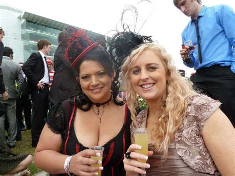 Melbourne Cup Horse Racing - Funny Costumes! | The Travel Tart Blog