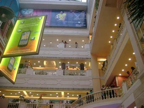 Indian Beauty,Cosmetic and Make Up Directory: Chennai City Centre Mall Cosmetic Counters