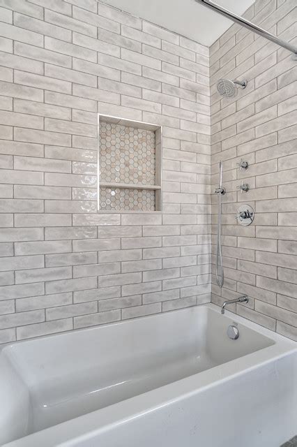 Bathtub/Shower Combo with Tiled Niche - Modern - Bathroom - New York ...