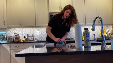 Cleaning Your Quartz Countertops - YouTube