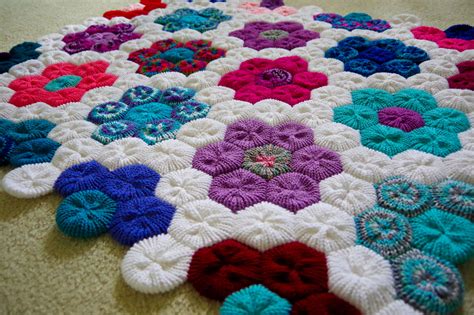 How to Make the Hexagon Flower Afghan on your Addi Express Professional Knitting Machine - Yay ...