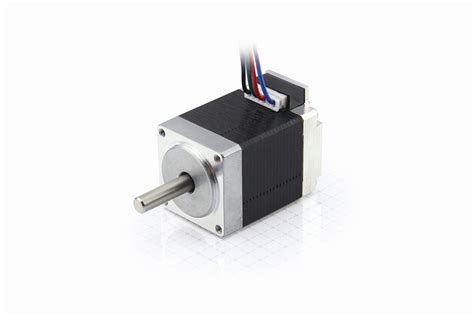 Small stepper motor with high power | NANOTEC