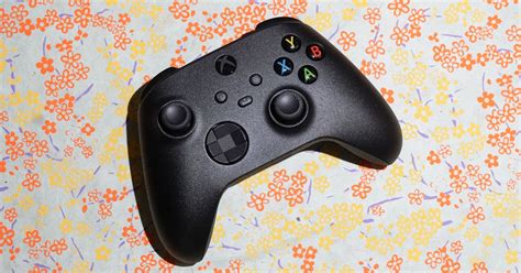 Xbox Series X controller: Gently tweaked, not groundbreaking