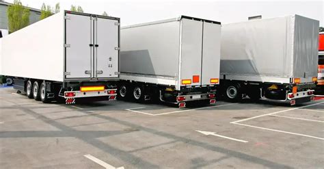 Truck and trailers - mahanorthern