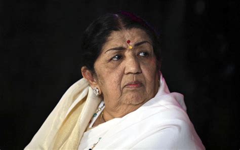 Legendary singer Lata Mangeshkar launches new album - GG2