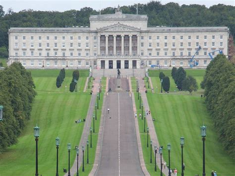 Stormont, home to the Northern Ireland Assembly. And a very impressive drive. (With images ...