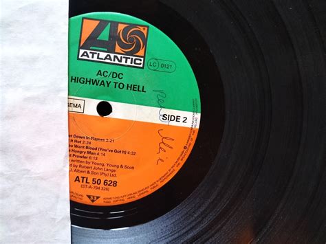 AC/DC HIGHWAY TO HELL Autograph Autografo certificato! RARE M/NM 33 Vinyl 1979! | eBay